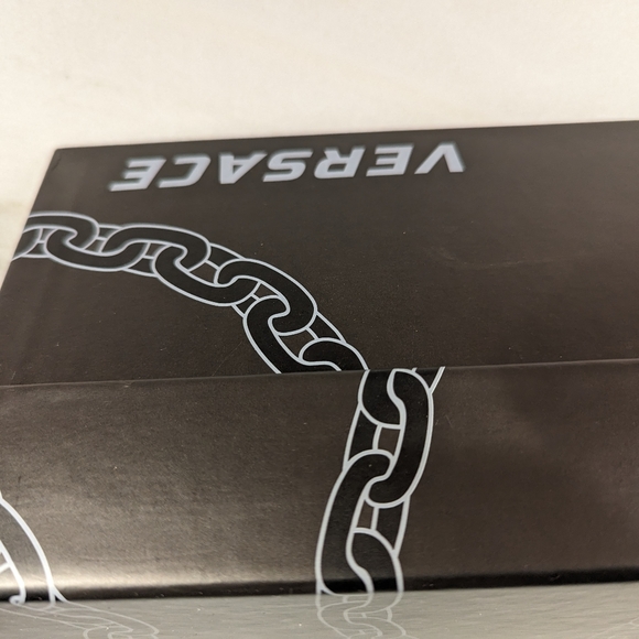 Versace chain reaction empty box 14.5 x 9.75 x  2.75 - Picture 5 of 12